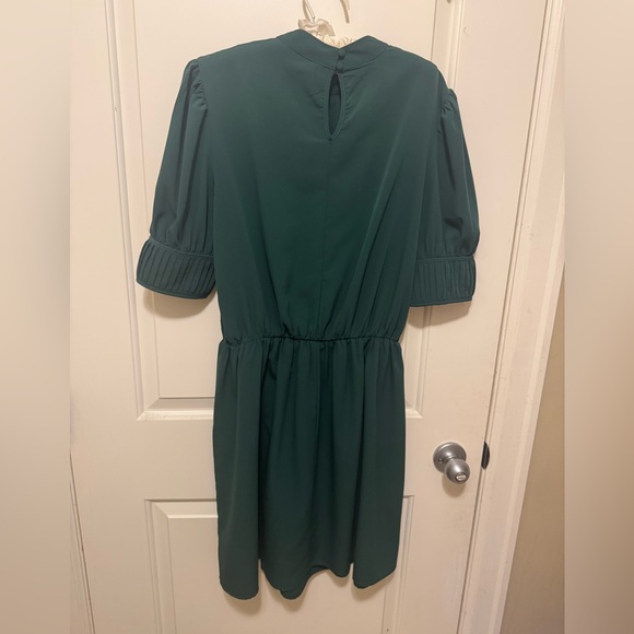Elegant Mock Neck Dress Size M - Picture 2 of 11